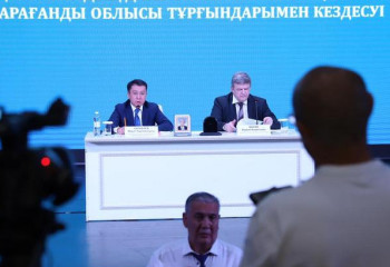 Глава МИИР Марат Карабаев ответил на вопросы карагандинцев