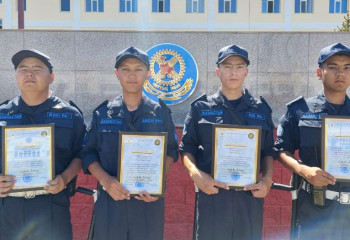 Гвардеец спас тонущего спортсмена в Астане