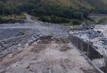 Размытую дамбу на Талгаре оперативно восстановили