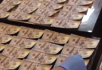 Алматыда бір топ адам жалған ақша сатпақ болған