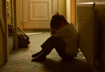 Абай облысында 9 жастағы ұл бала зорланды