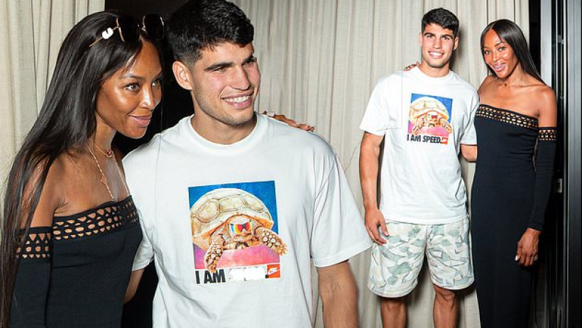  twitter.com/MailOnline 