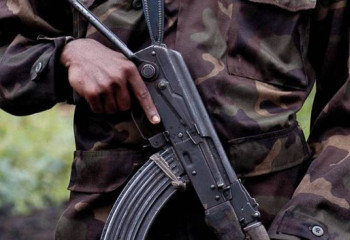 Әскери қызметші баласының жаназасына келген 13 адамды атып тастады