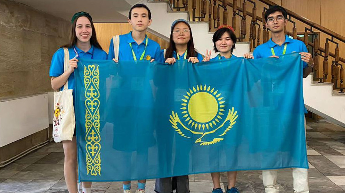 Казахстанская сборная команда примет участие в Международной олимпиаде по лингвистике