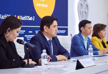 Группу спутников KazEOSat-MR запустит Казахстан в 2026 году