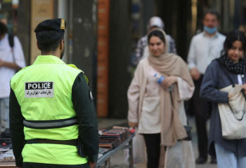 Мәйіттерді жуады: Иранда хиджаб кимеген әйелдер қайта жазалана бастады