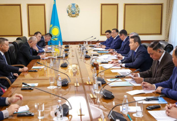 Смайылов Қытай компанияларының басшыларымен келіссөз жүргізді