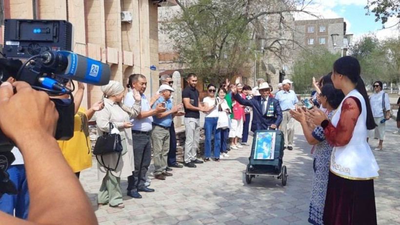  instagram.com/ulytaumen 