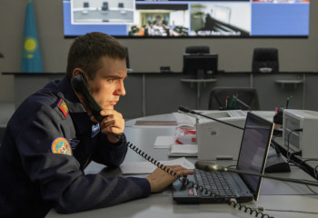 Оралда үш жастағы бала шұңқырға түсіп кетті