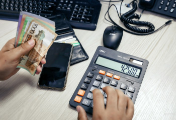 Астанада жағдайы төмен отбасы балаларына 41 мың теңгеден беріледі