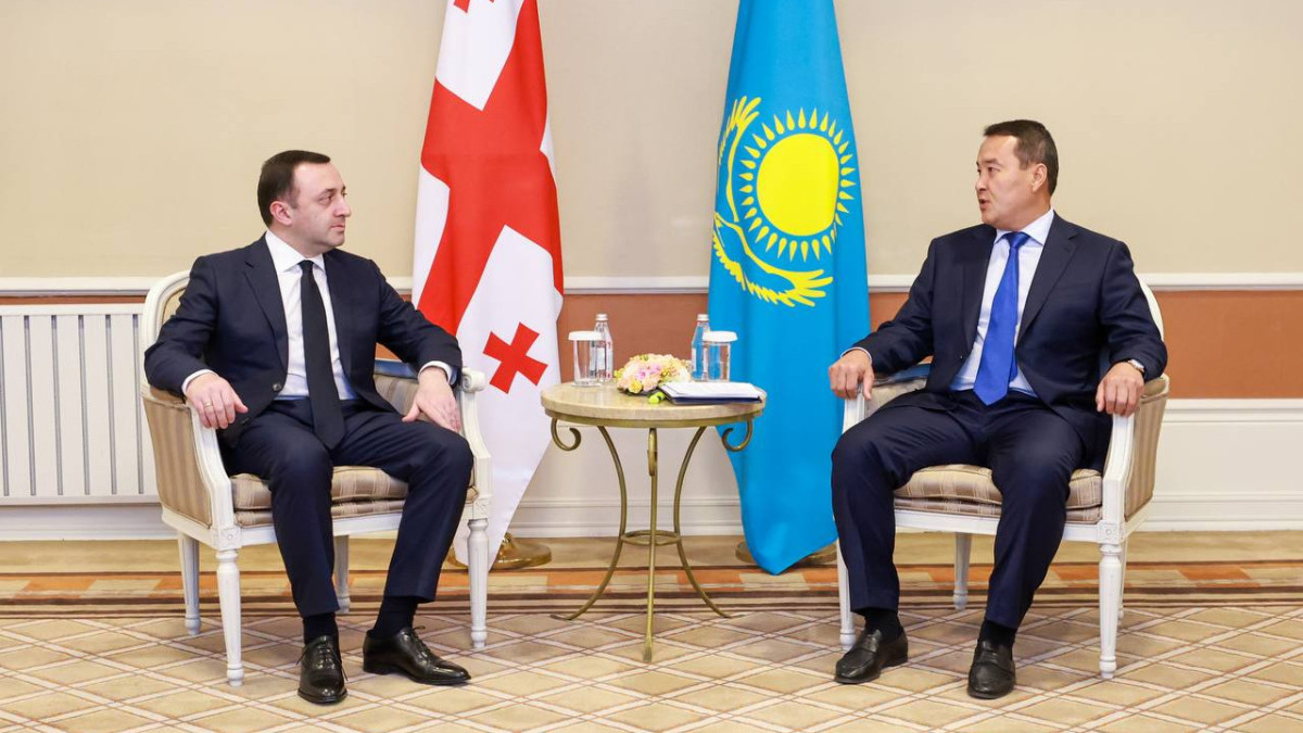Әлихан Смайылов Грузия Премьер-министрі Ираклий Гарибашвилимен кездесті