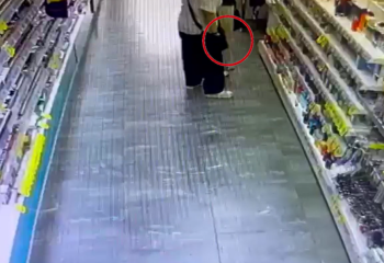 Молодых девушек в Астане поймали на краже духов