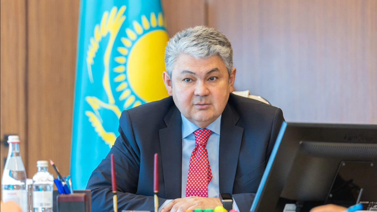  facebook.com/ErmekKosherbaev 