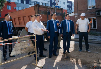 «Не думайте, что у вас есть целый месяц»: аким области Абай раскритиковал затянувшийся ремонт тепловых сетей в Семее