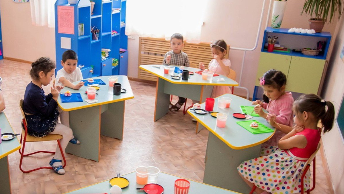 Сколько детей охвачено дошкольным образованием в Казахстане?