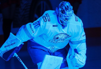 «Барыс» хоккейшісі ҚХЛ-да ең көп жалақы алатын қақпашы атанды