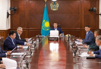 Алихан Смаилов поручил провести ревизию новых многоэтажных домов