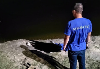 Мужчина сделал девушке предложение и утонул