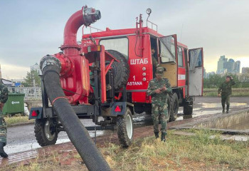 В Астане завершили работы по откачке воды после дождя