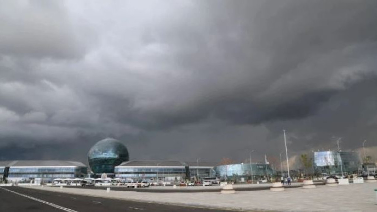 Штормовое предупреждение объявлено в 16 областях Казахстана