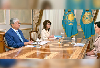 Токаев дал ряд поручений Светлане Жакуповой по обеспечению гарантий прав социально уязвимых слоев населения