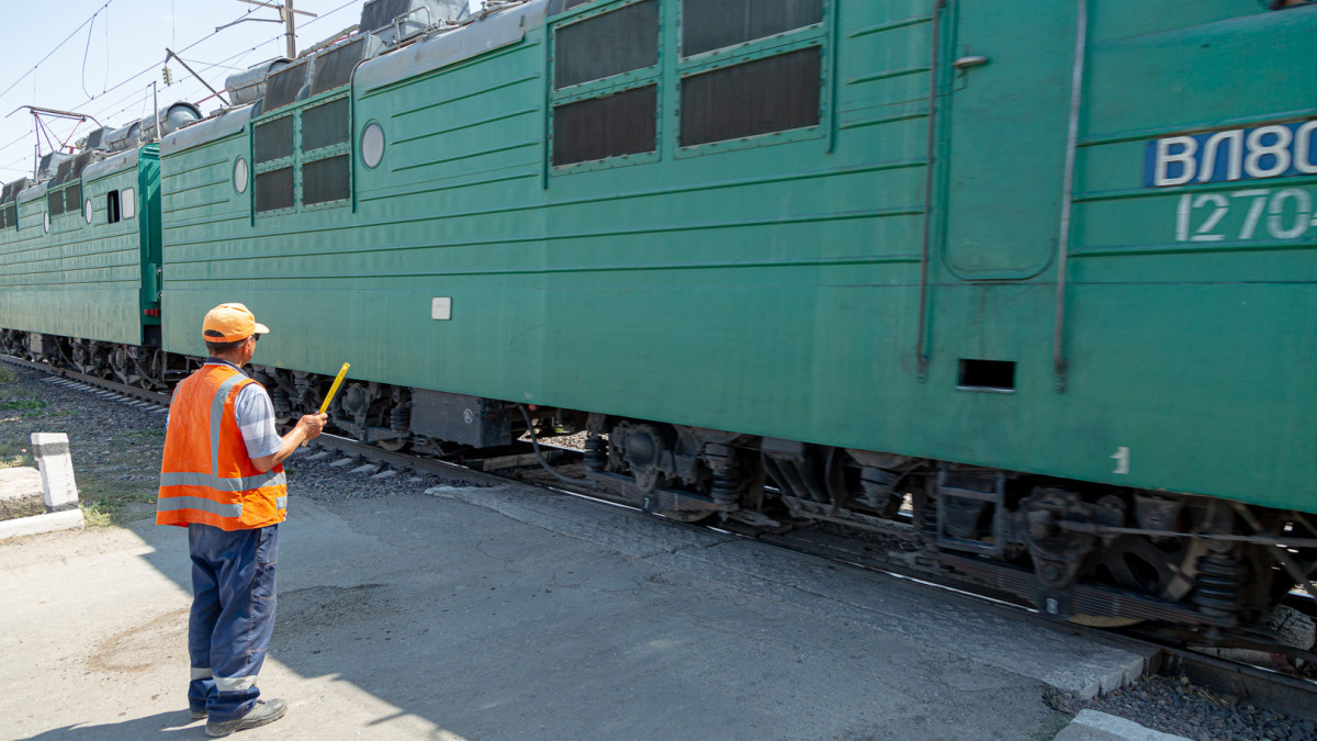 В собственность Казахстана вернут несколько объектов в железнодорожной сфере