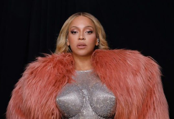 Бейонсе жанкүйерлері үшін метроға 100 мың доллар төледі