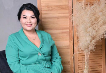 «Балаларға чип салу керек». Хайп жасаған мәслихат депутаты Мәжіліске барғысы келеді