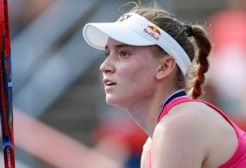 Невероятную победу одержала Елена Рыбакина на турнире WTA 1000