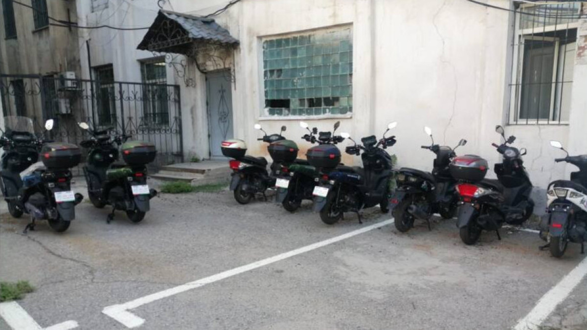 Астанчанин продавал десятки чужих скутеров на юге Казахстана