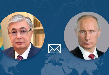 Касым-Жомарт Токаев выразил соболезнования Владимиру Путину в связи со взрывом в Махачкале