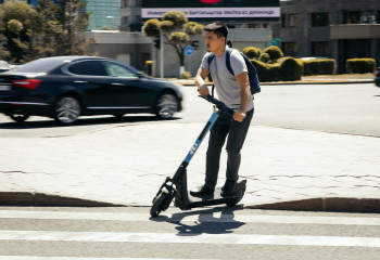 Новый закон об электросамокатах разъяснили в МВД