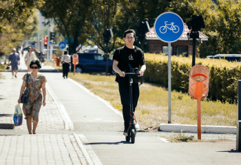 Электросамокатпен ереже бұзғандар қалай жазаланады?