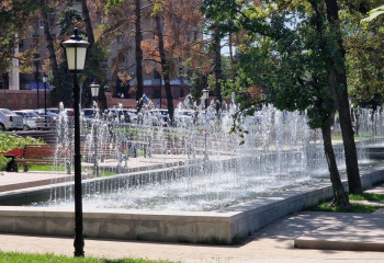 В Алматы восстановили исторический фонтан «Тысяча струй»