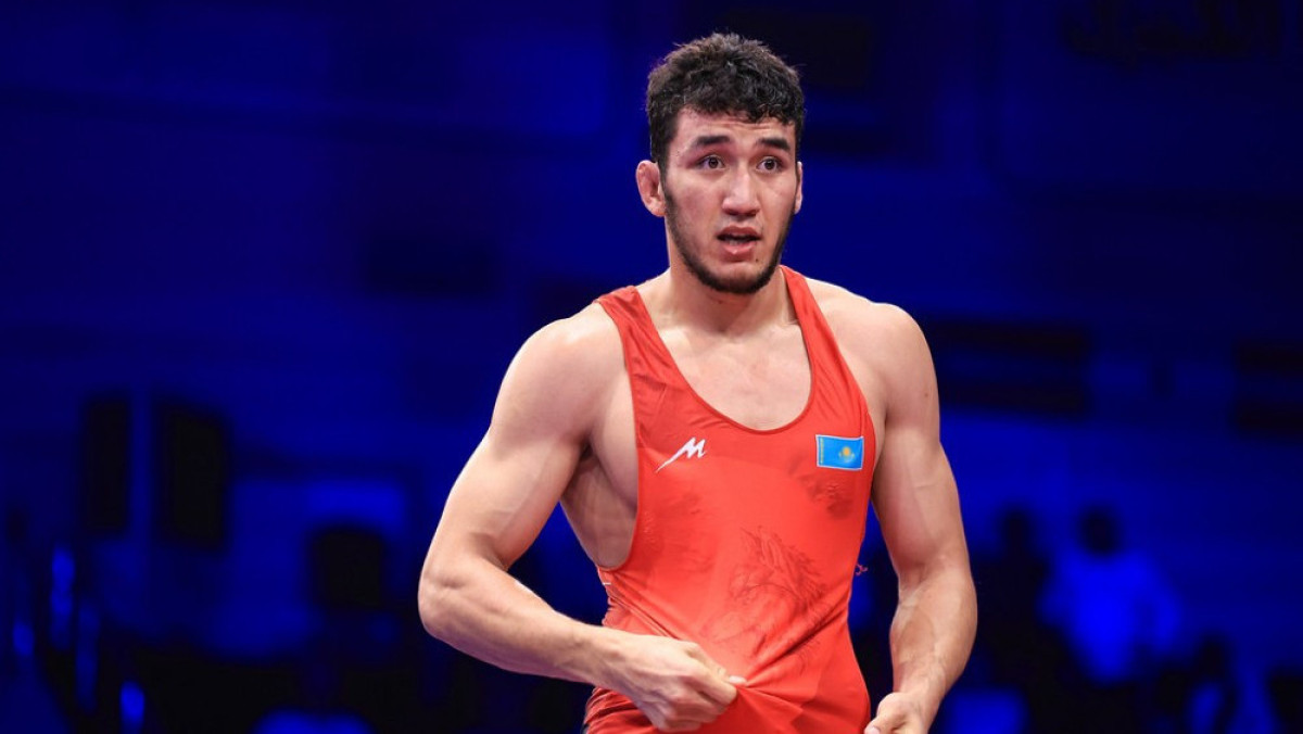 На молодежном чемпионате мира казахстанец завоевал "серебро"