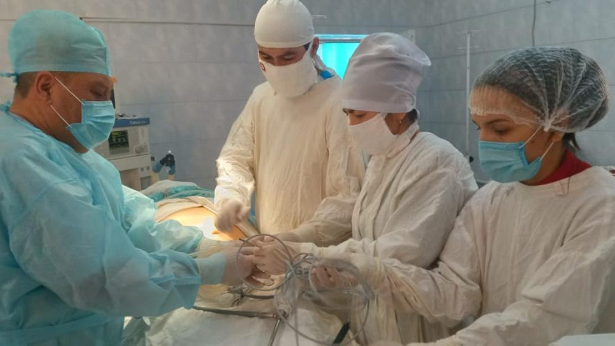 Хирурги зашили сердце пациенту с ножевым ранением в Жамбылской области
