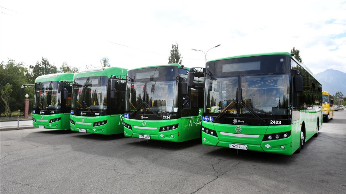 В Алматы обновляют дизельные автобусы на городских маршрутах