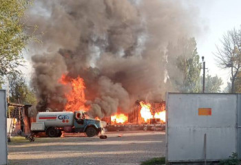 Алматы облысында газ баллоны отқа оранды