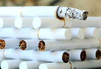 БҚО тұрғыны 967,5 млн теңгенің темекісін заңсыз сатпақ болды