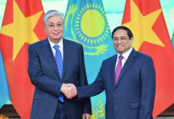 Мемлекет басшысы Вьетнам премьер-министрімен кездесу өткізді