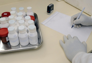 Отравление в соццентре Карагандинской области: шестеро детей всё ещё в тяжёлом состоянии