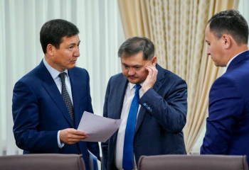 «Қолымыздан келгенше дайындық жасадық». Министр Алматыдағы жатақхана мәселесі жайлы