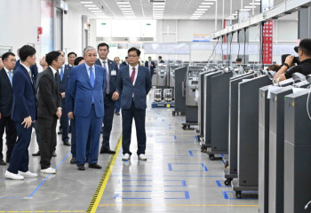 Тоқаев Hyosung Financial System Vina компаниясының өндіріс алаңын аралады