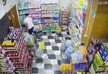 Елордалық азамат дүкеннен 4 бума жөргек ұрлаған