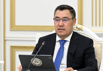 Мен қазақтың жиенімін: Қырғыз президенті Аманжол Әлтаевқа жауап берді