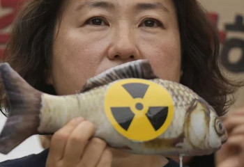 Соседи Японии и рыбаки обеспокоены сбросом воды с АЭС 