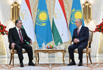 Свыше 500 млн долларов составил товарооборот между Казахстаном и Таджикистаном