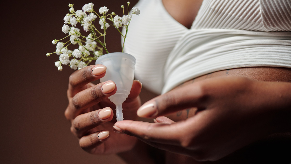 Забота о женском здоровье: Почему менструальная чаша – лучшее средство гигиены