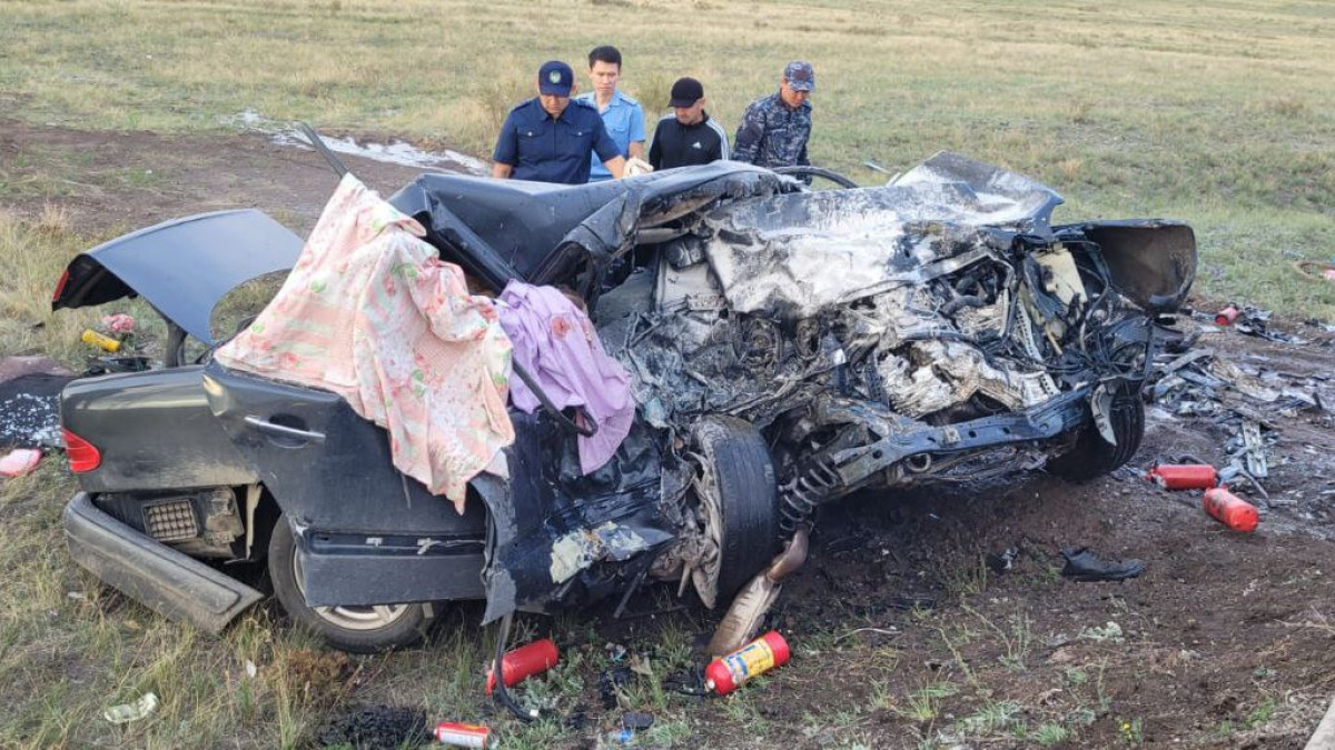 В Карагандинской области 3 человека погибли в ДТП