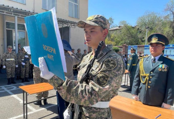 Военно-техническая школа Алматы пополнилась курсантами